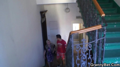 Doggystyle banging for a hot Czech grandma that looks horny