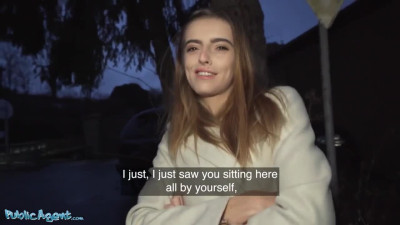Sunset sex with a skinny girl from France that wants dicks