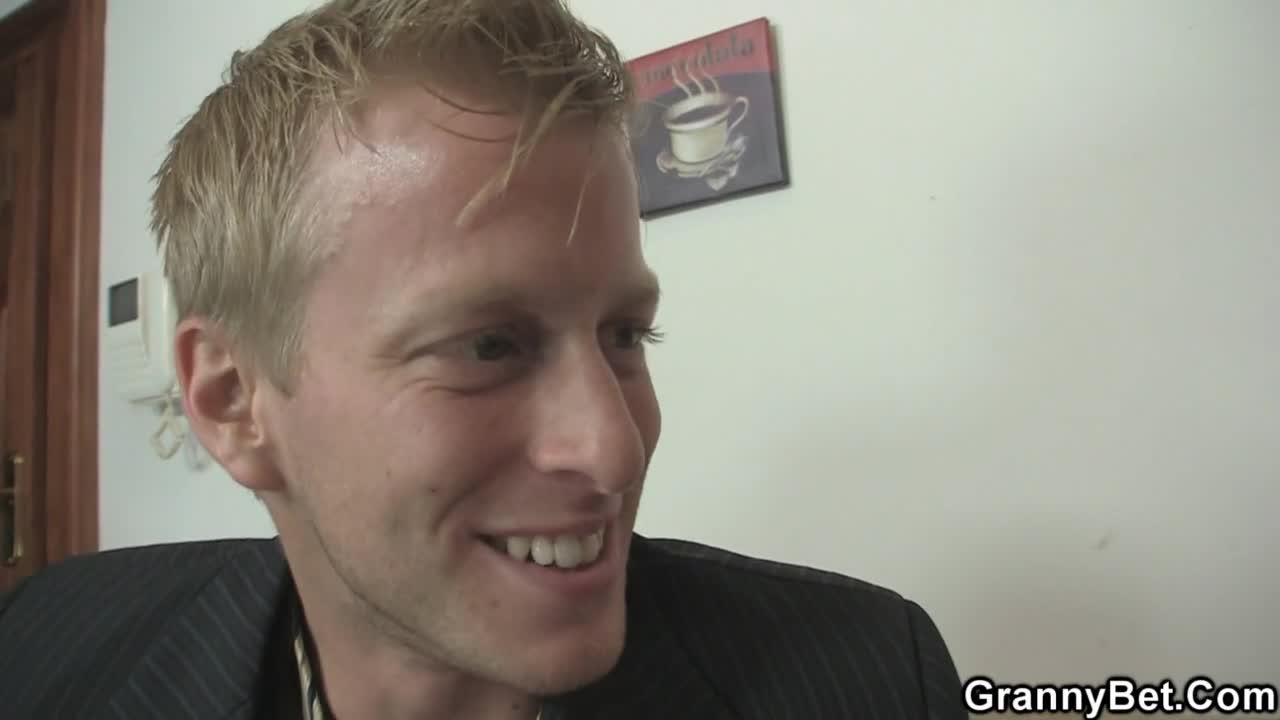 Watch Blond dude is getting his dick sucked by a pervy granny HD Full video | ePornFreeHD. Watch Free All of trend and latest brand porn full Videos ePornFreeHD. 