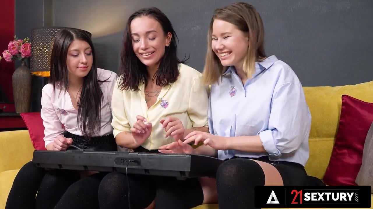 Watch Three busty lesbians are fucking and licking together HD Full video | ePornFreeHD. Watch Free All of trend and latest brand porn full Videos ePornFreeHD. 