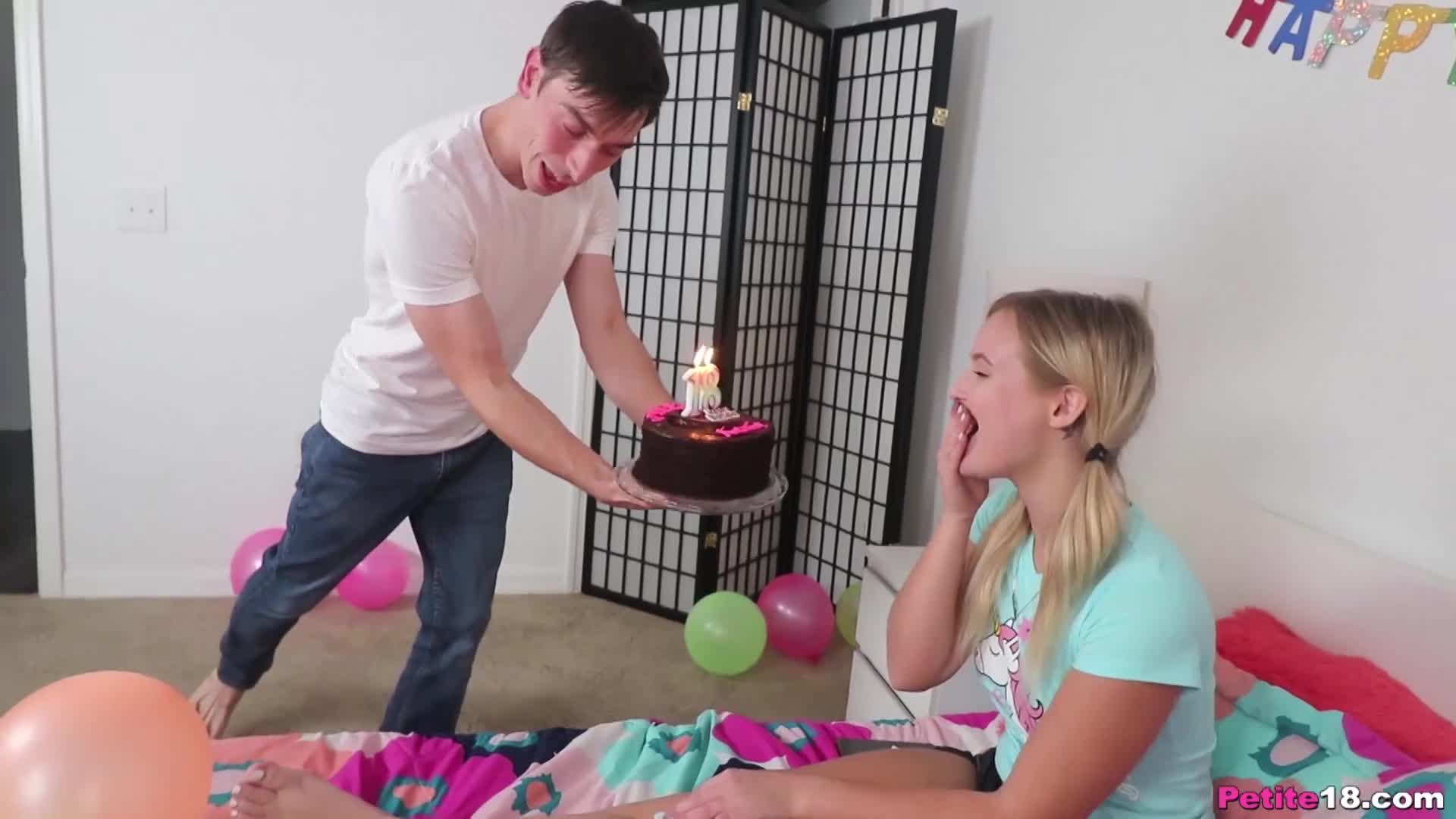 Watch Natalia Queen is a cute teen that loves the present HD Full video | ePornFreeHD. Watch Free All of trend and latest brand porn full Videos ePornFreeHD. 