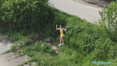 Guy bangs skinny teen after she discovers his drone