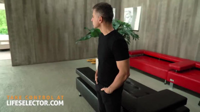 Latina initiates anal threeway hoping to get house