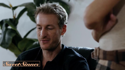 Chesty saleswoman has unforgettable sex with client