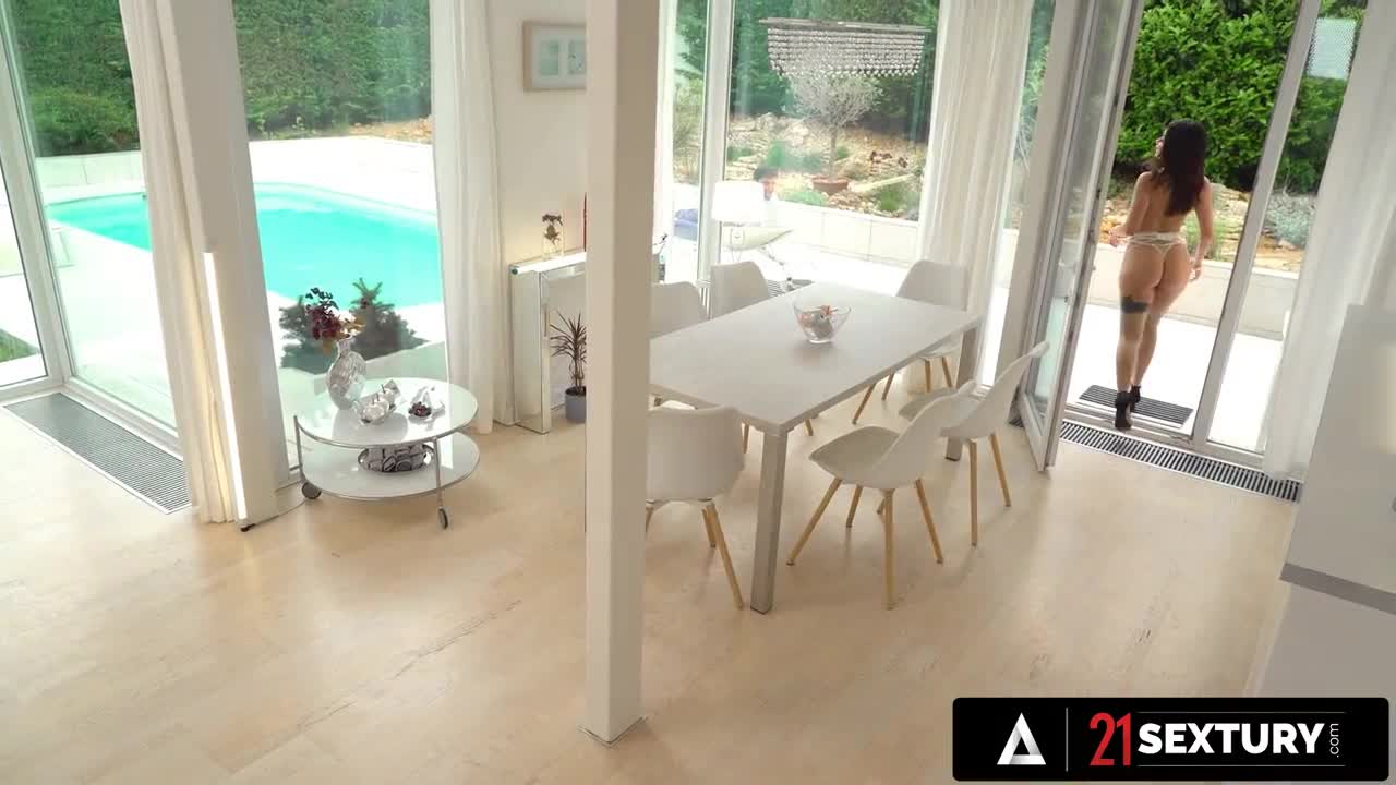 Watch Italian gets her ass fucked by the rich man HD Full video | ePornFreeHD. Watch Free All of trend and latest brand porn full Videos ePornFreeHD. 