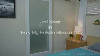 Curvy blonde cougar cheats on hubby with grocery clerk