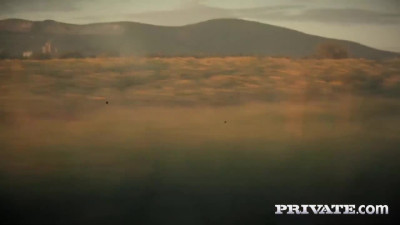 Cutie has her trimmed pussy drilled after fun on beach