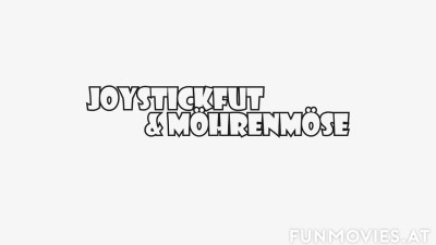 MILFs drills each other's tight pussy with dildos