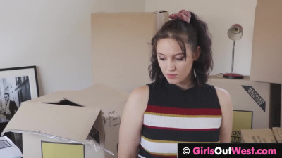 Real lesbian women are eating out their wet smelly holes