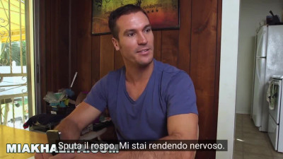 Italian subtitles for a super hot MFM threesome video
