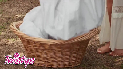 The ebony starlet is doing the laundry before scissoring