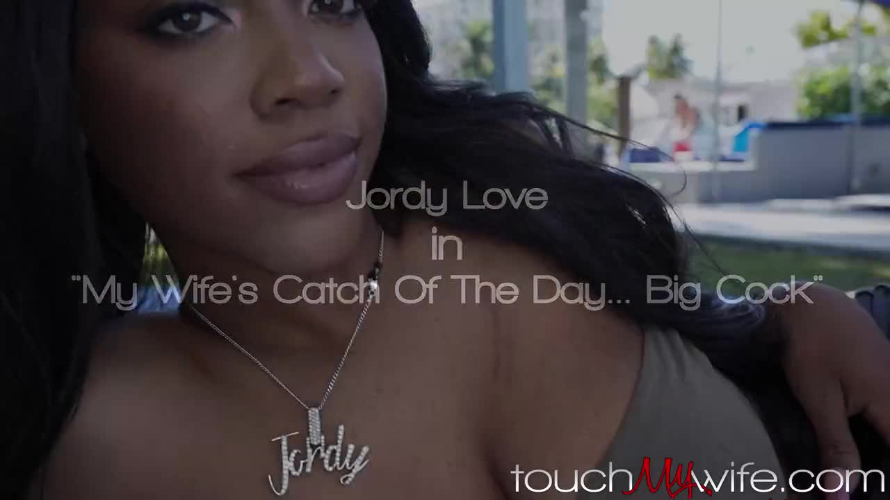 Watch Ebony with a great smile is fucked by a horny white dude HD Full video | ePornFreeHD. Watch Free All of trend and latest brand porn full Videos ePornFreeHD. 