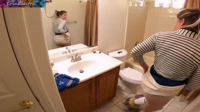 Stepfamily fuck scene with a really intense blondie