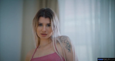 Inked blonde with a tight pussy wants to get creamed