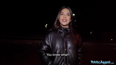 Brunette looks brilliant while taking stranger's cock