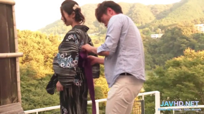Amateur Japanese gals going as crazy as you want them to