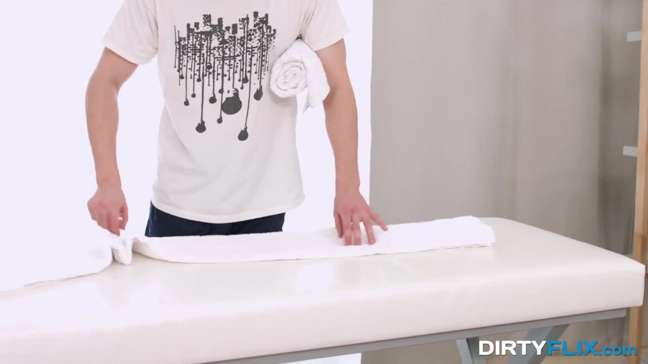 Watch Bella Gray is massaged and screwed from behind by the masseuse HD Full video | ePornFreeHD. Watch Free All of trend and latest brand porn full Videos ePornFreeHD. 