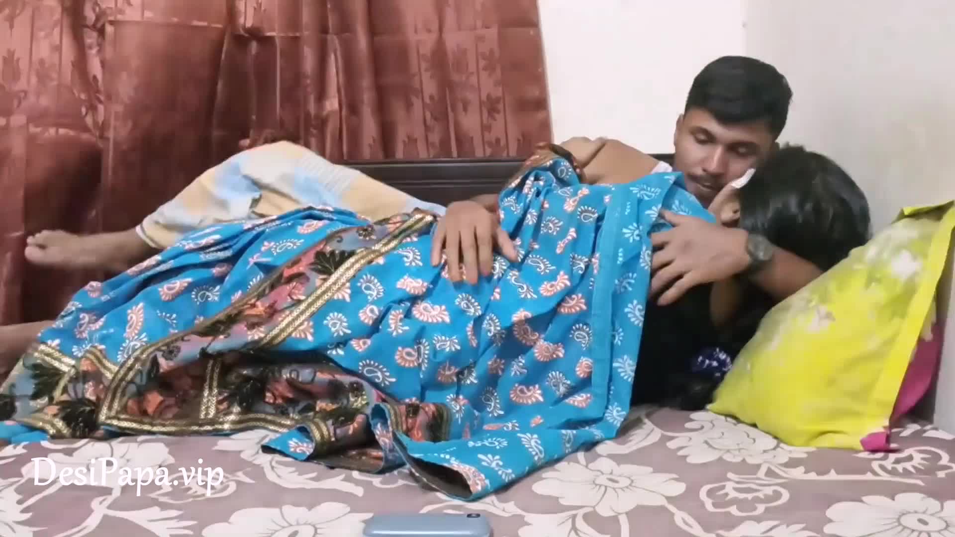 Watch An amateur couple making a sex tape in the bedroom HD Full video | ePornFreeHD. Watch Free All of trend and latest brand porn full Videos ePornFreeHD. 