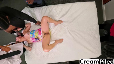 Tattooed slut Bubblez Bankz  taking on a few cocks at once