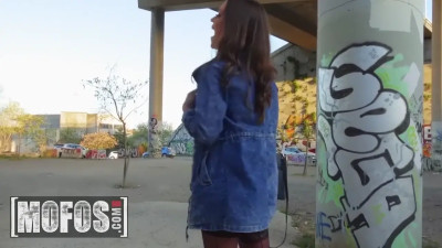 Sexy stranger Alyssa Reece hops on a huge cock for money