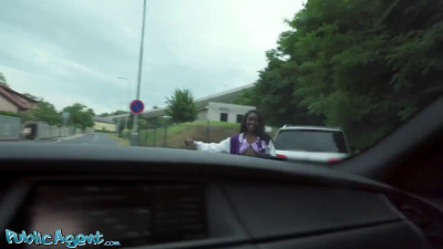 Ebony girl from Colombia is going to take BWC in public