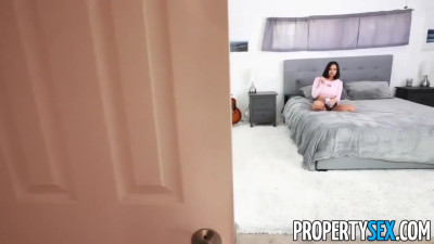 Violet Starr is going to use her hirsute pussy to bounce