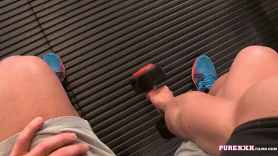 Stella Cox is interested in strong men and hard penises