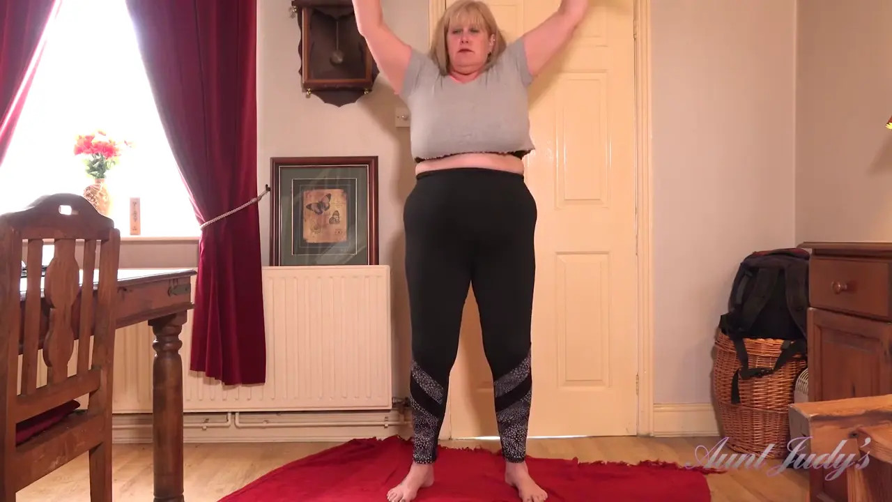 Watch Sensational old lady shows off her curves in hot ways HD Full video | ePornFreeHD. Watch Free All of trend and latest brand porn full Videos ePornFreeHD. 