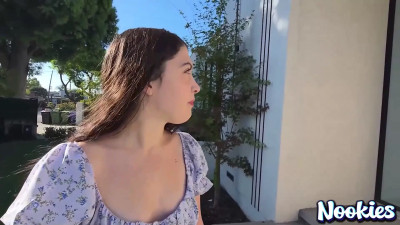 Lucky lad goes deep in the wet pussy of a PAWG