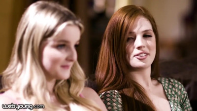 Super pretty girls masturbate together before fucking