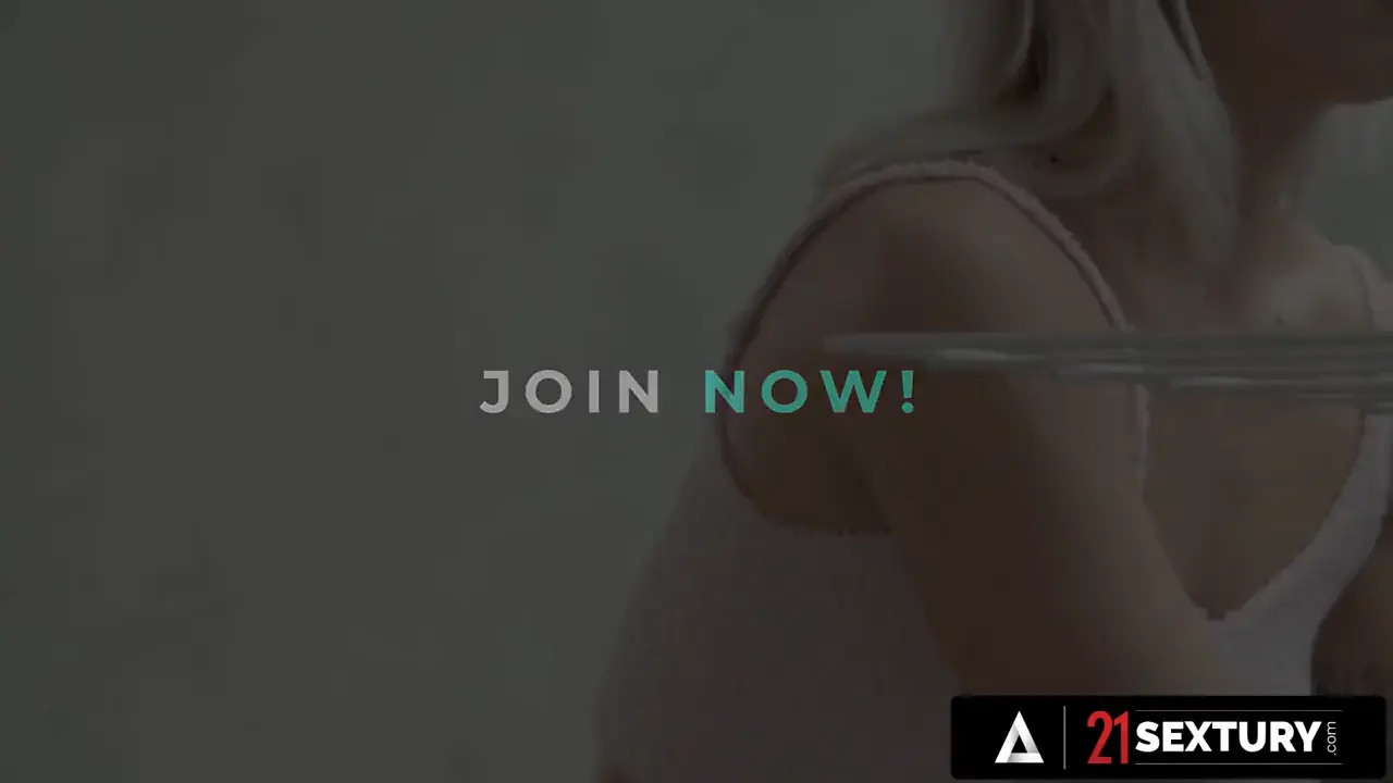 Watch Sexy blonde keeps herself in great shape through FUCKING HD Full video | ePornFreeHD. Watch Free All of trend and latest brand porn full Videos ePornFreeHD. 