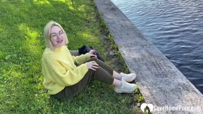 Blond haired beauty in yellow gets off with a hard cock