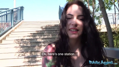 US tourist Anna De Ville gets banged in the best ways