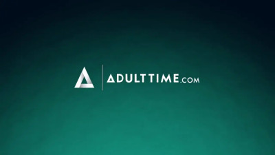 Cute teens dream about a sensual threesome with their bestie