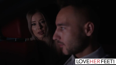 Hayley Reeds fucks a foot fetish guy in a cuckold movie