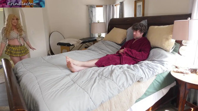 Oldest stepdaughter ever gets her phat pussy fucked