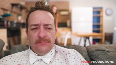 Inked slut Eden Ivy treats her back pain on an old dick