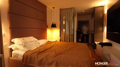 Amateur Asian slut fucked in a hotel room by a stud