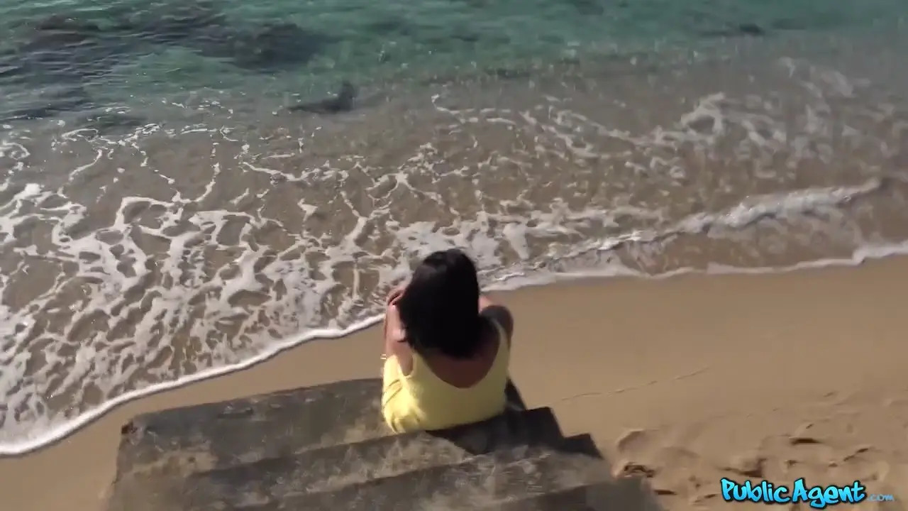 Watch Public beach bang with a viscerally attractive babe HD Full video | ePornFreeHD. Watch Free All of trend and latest brand porn full Videos ePornFreeHD. 