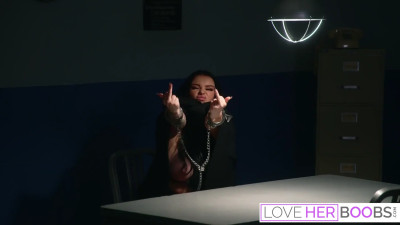 The hung cop is fucking the curvy Payton Preslee