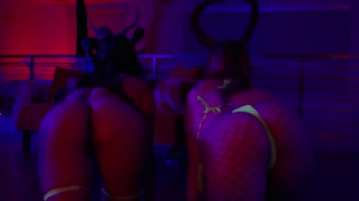 Roxie Sinner and Sarah Arabic going crazy on a dick