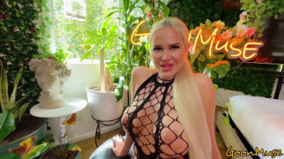 Elisa Bethann getting drilled while covered in lube