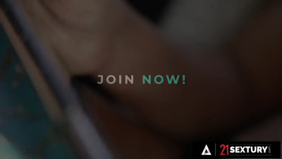 Raul Costa fucking the butthole of the lovely May Thai