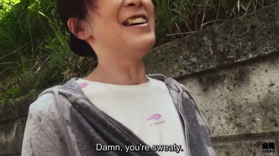 Nasty Japanese MILF is approached after her workout