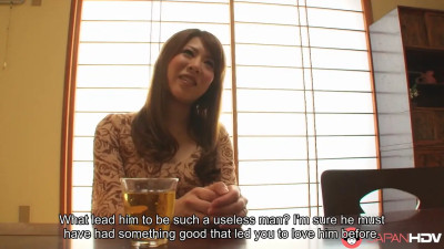 Japanese hottie is going to enjoy a wild threesome